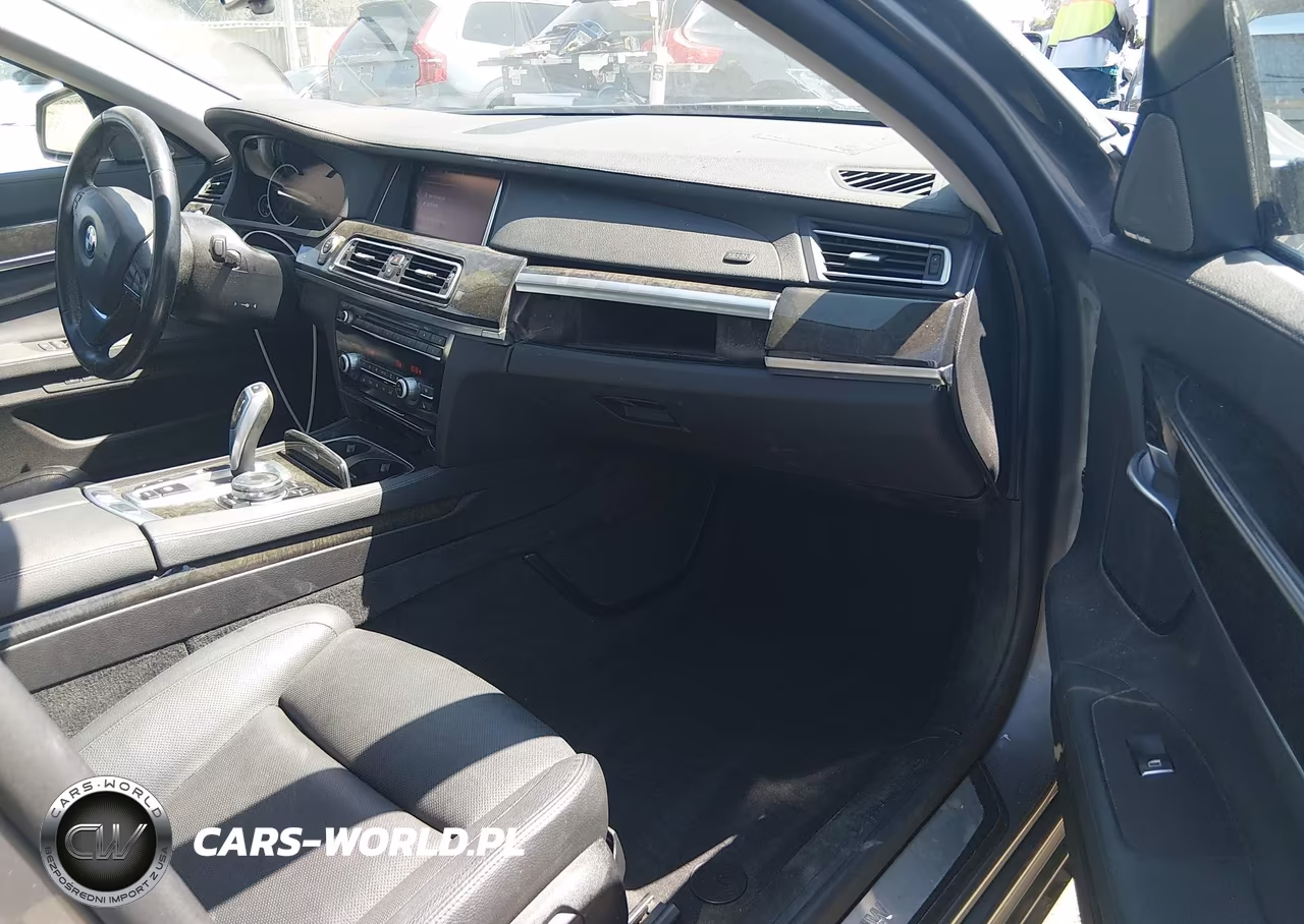 2015 BMW 740Li VIN:WBAYE4C51FD946903 - 5