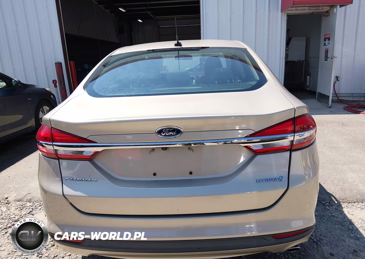 2018 Ford Fusion Hybrid S VIN:3FA6P0UU5JR141995 - 16