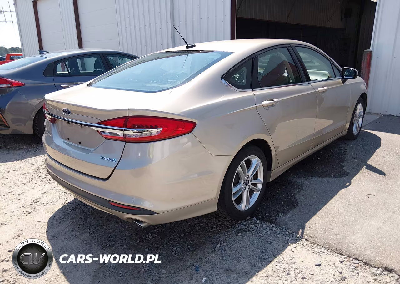 2018 Ford Fusion Hybrid S VIN:3FA6P0UU5JR141995 - 4