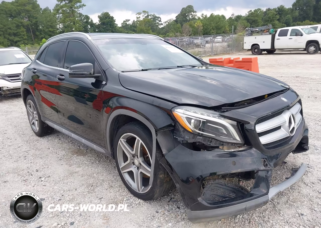 2015 Mercedes-Benz Gla 250 4Matic – zdjęcie 1 z 16