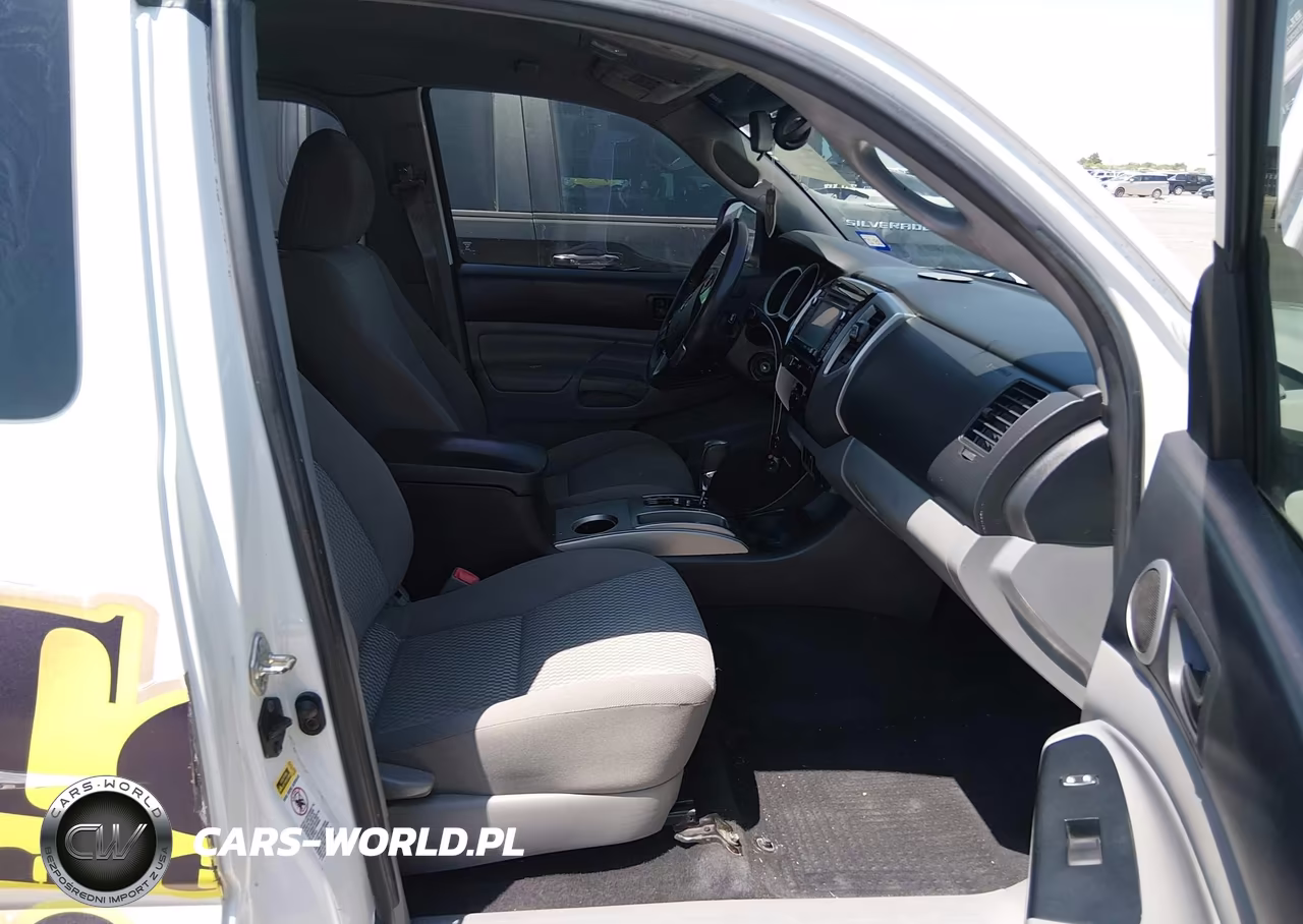 2015 Toyota Tacoma Prerunner V6 VIN:5TFTU4GN4FX076458 - 5