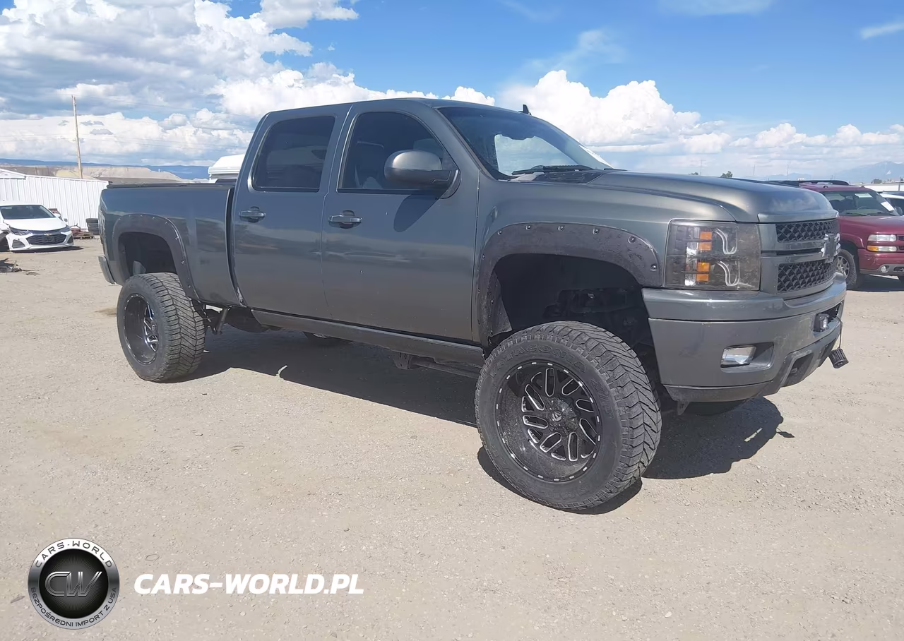 2011 Chevrolet Silverado 2500Hd Ltz – zdjęcie 1 z 16