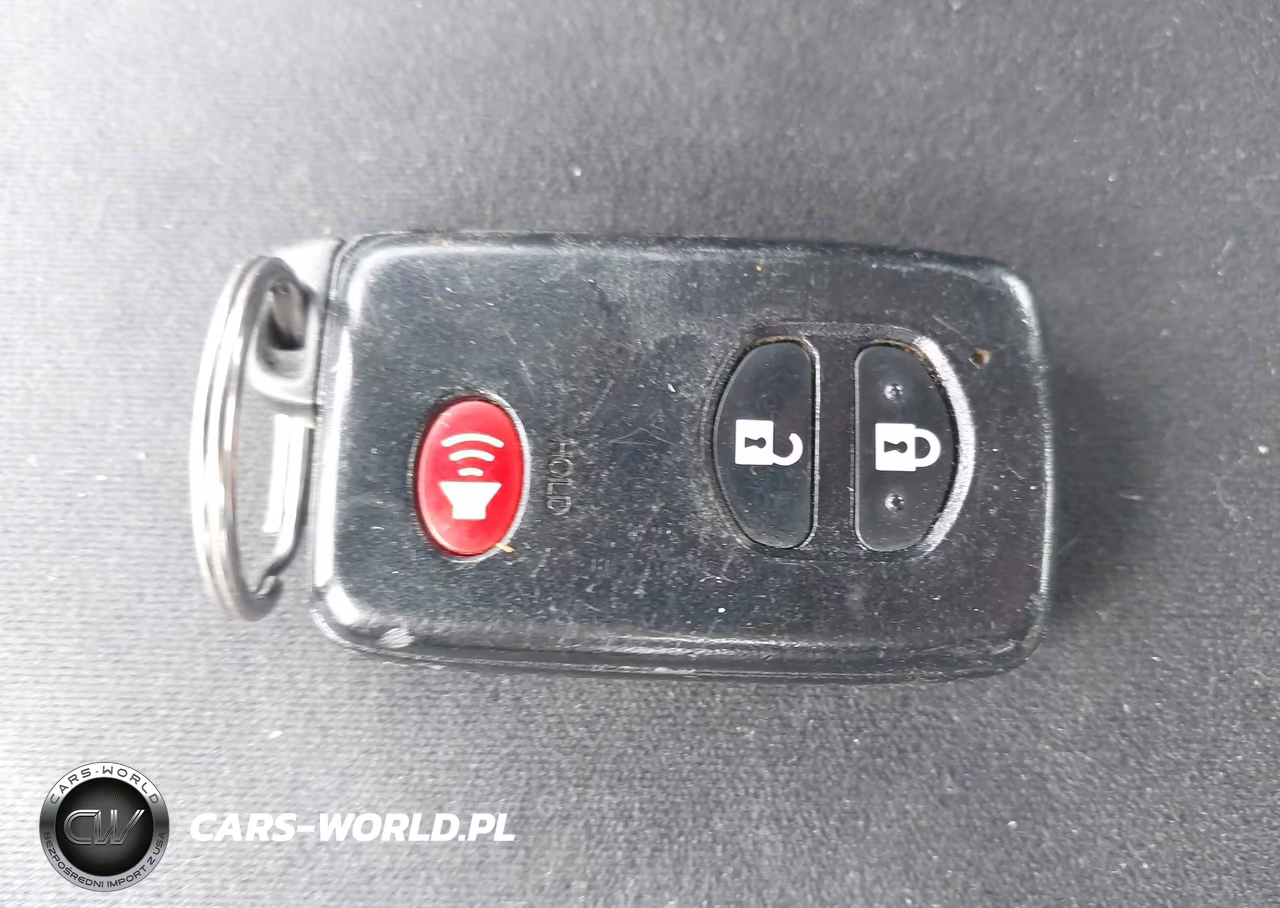 2015 Toyota Prius Two VIN:JTDKN3DU4F1922086 - 11