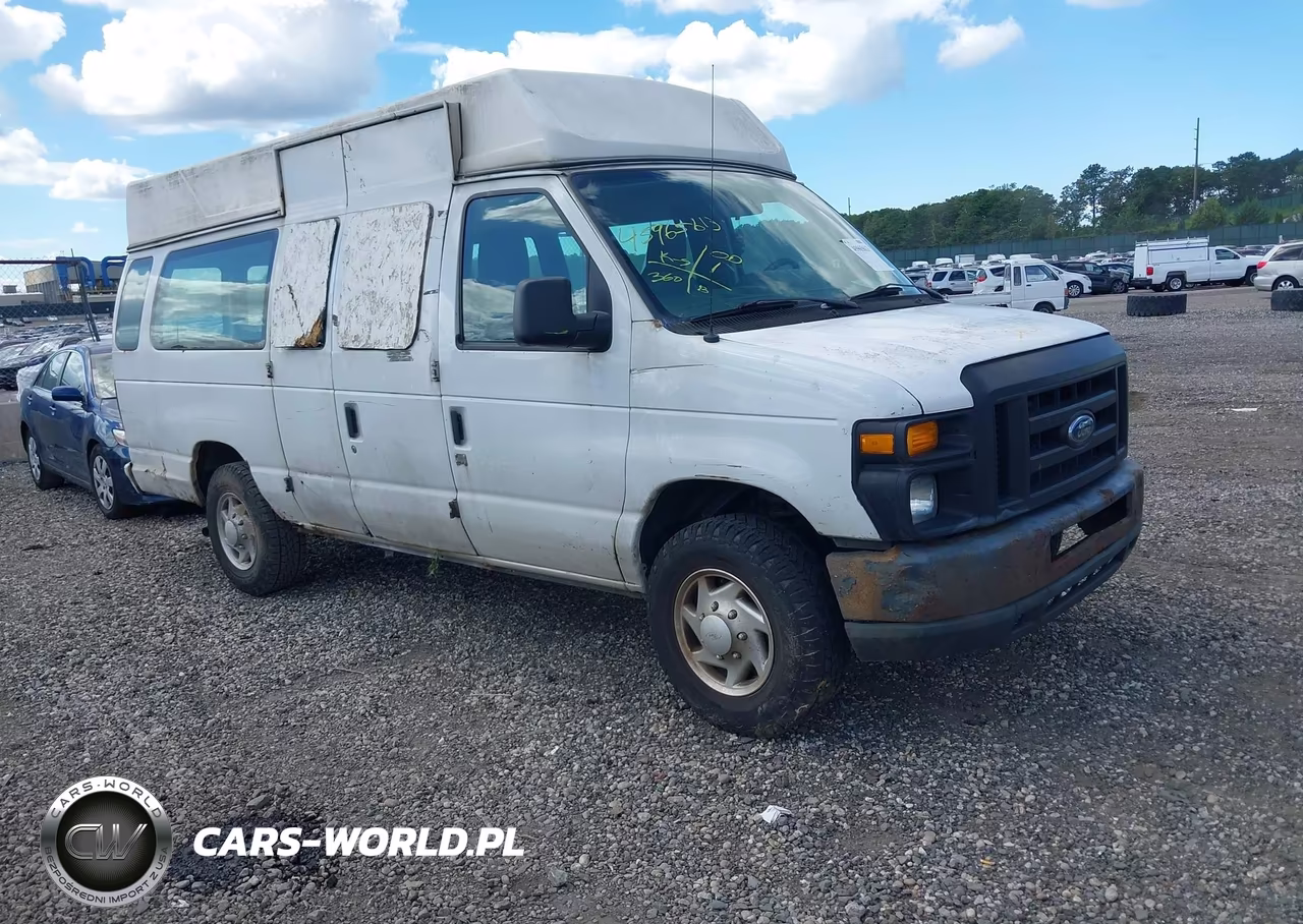 2013 Ford E-250 Commercial – zdjęcie 1 z 17