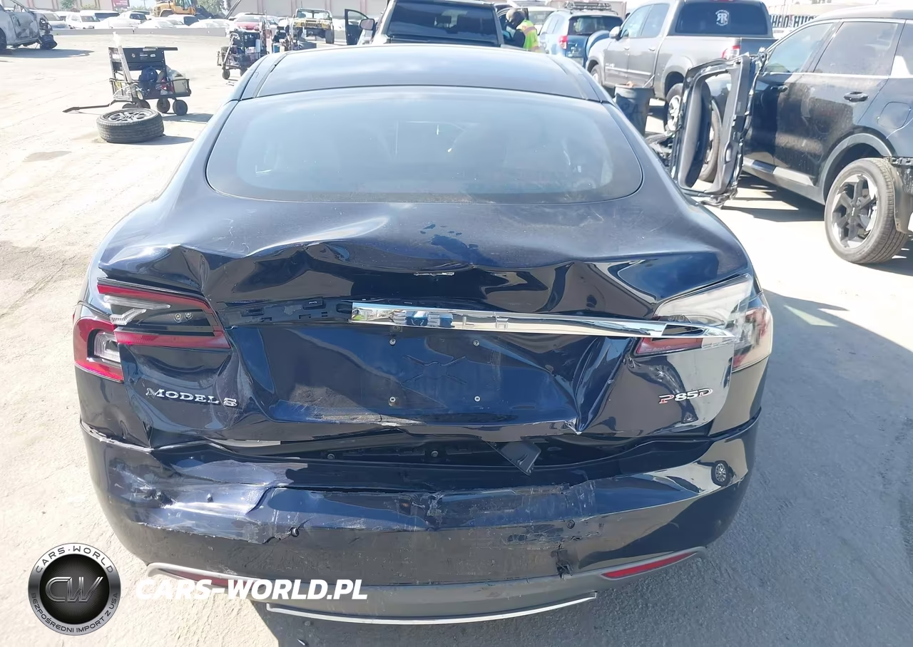 2015 Tesla Model S 85D-P85D VIN:5YJSA1H43FF084246 - 18
