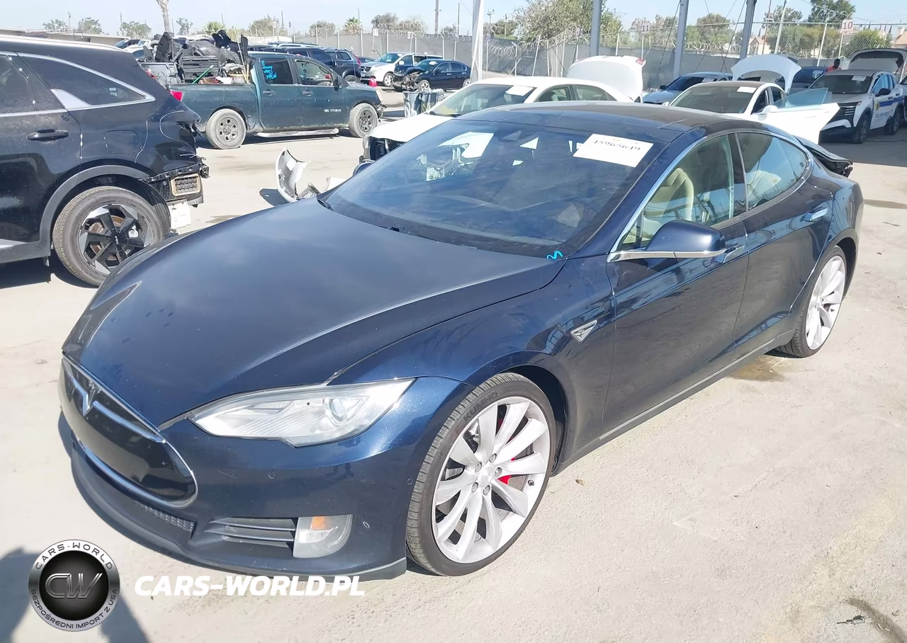 2015 Tesla Model S 85D-P85D VIN:5YJSA1H43FF084246 - 2