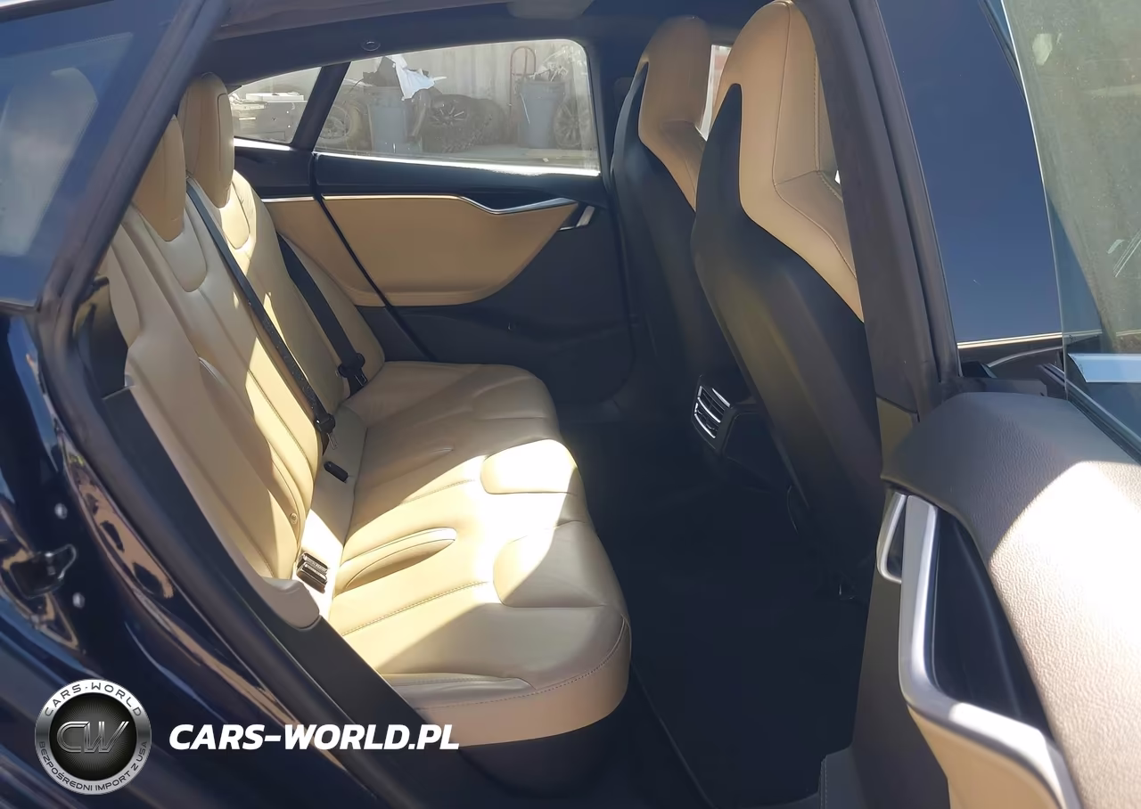 2015 Tesla Model S 85D-P85D VIN:5YJSA1H43FF084246 - 8