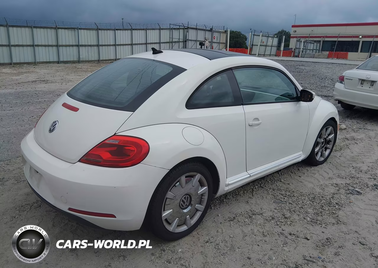2012 Volkswagen Beetle 2.5L VIN:3VWJX7AT0CM661303 - 4