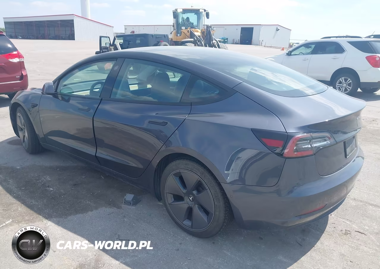 2021 Tesla Model 3 Standard Range Plus Rear-Wheel Drive VIN:5YJ3E1EA4MF085079 - 3