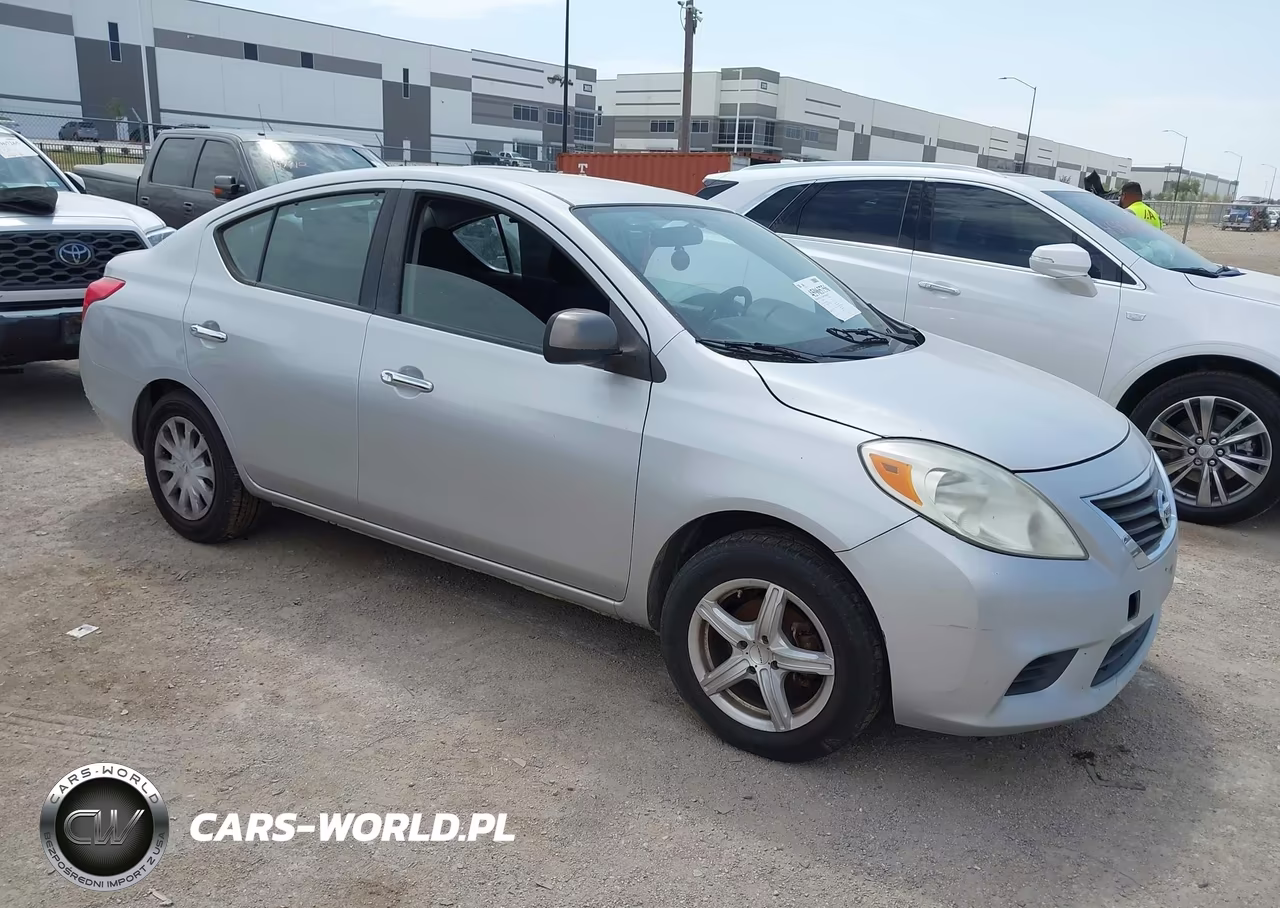 2012 Nissan Versa 1.6 Sv