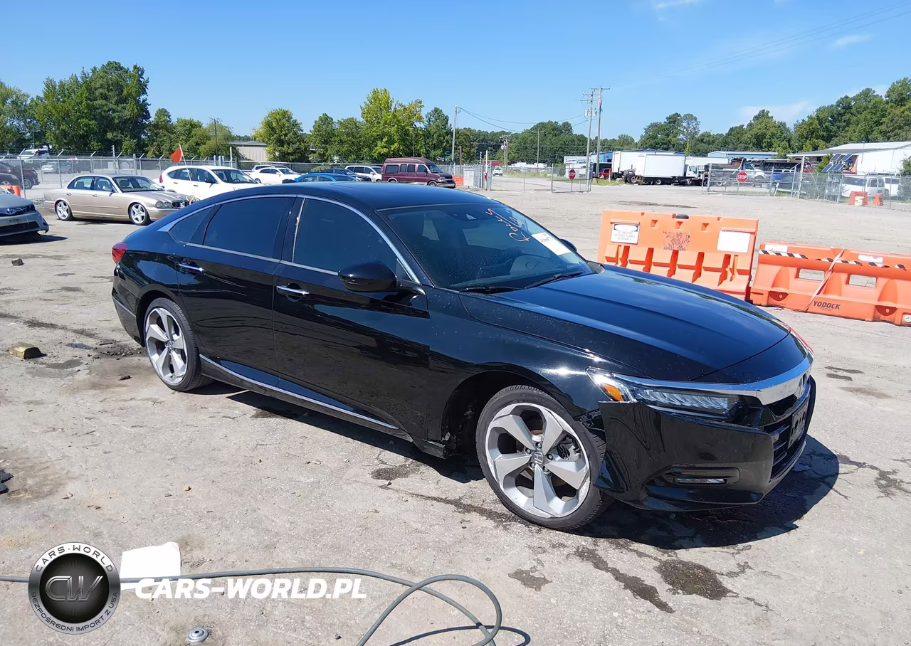 2018 Honda Accord Touring – zdjęcie 1 z 17