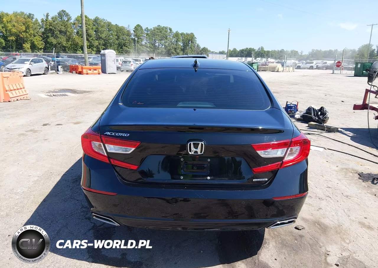 2018 Honda Accord Touring VIN:1HGCV1F94JA192871 - 16