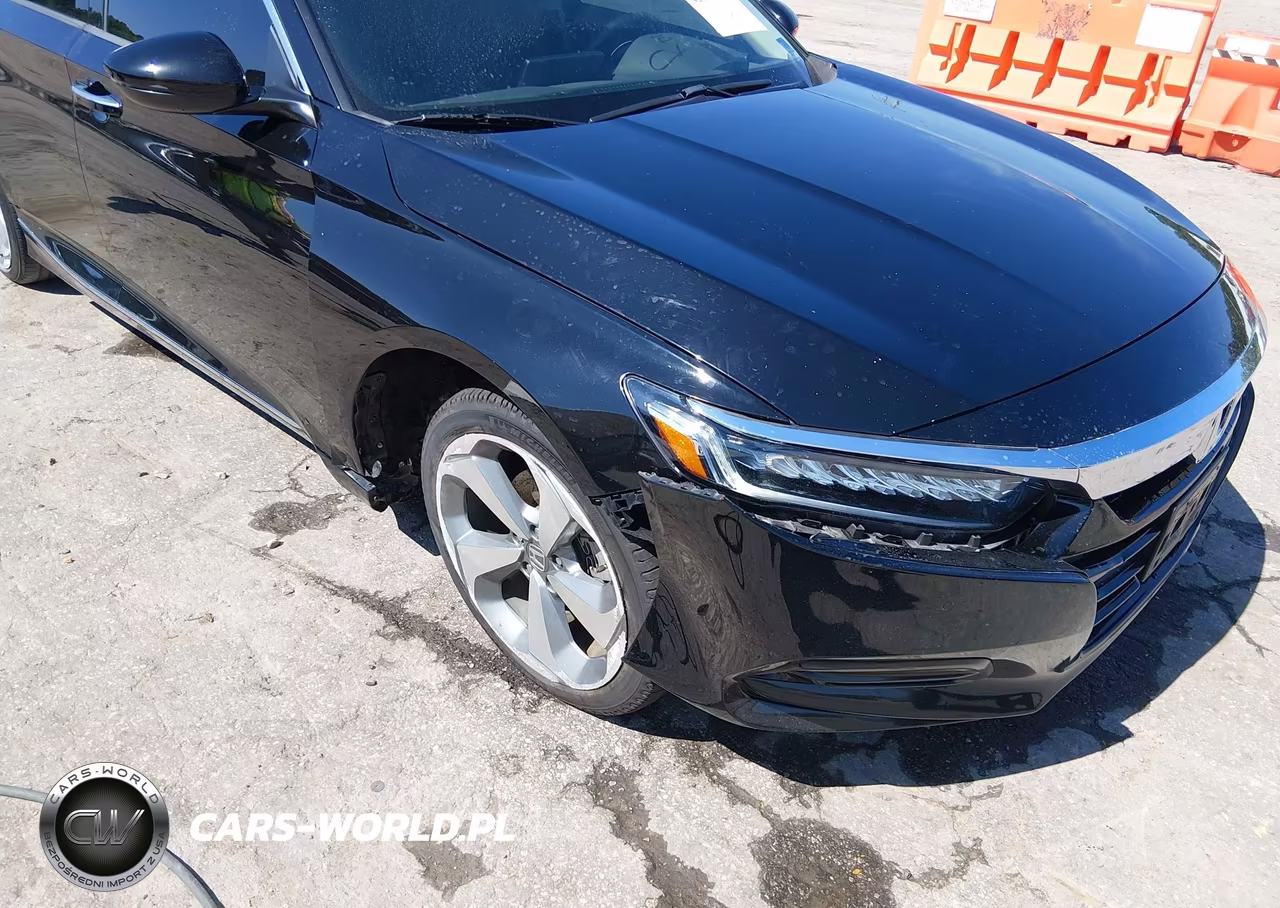 2018 Honda Accord Touring VIN:1HGCV1F94JA192871 - 17
