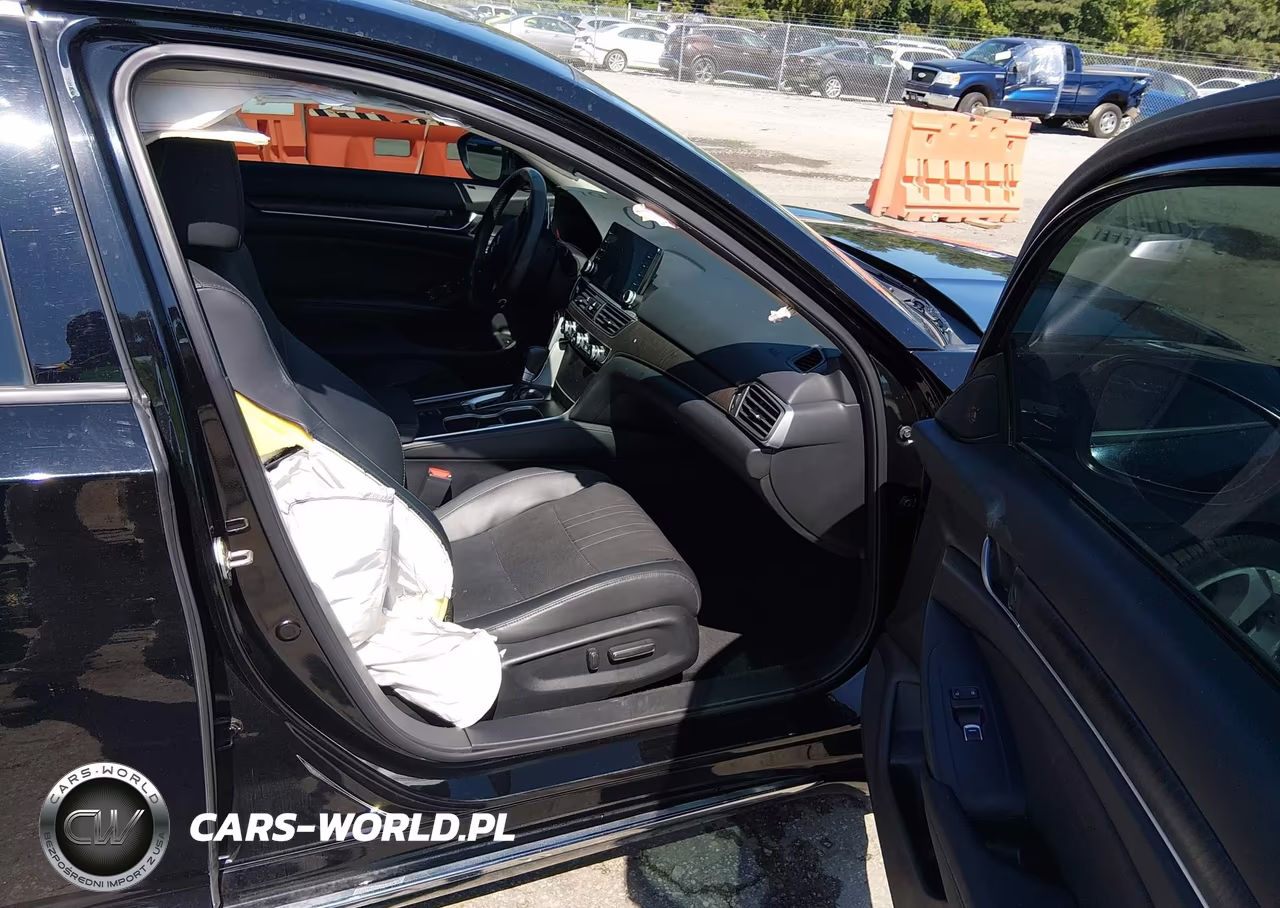 2018 Honda Accord Touring VIN:1HGCV1F94JA192871 - 5