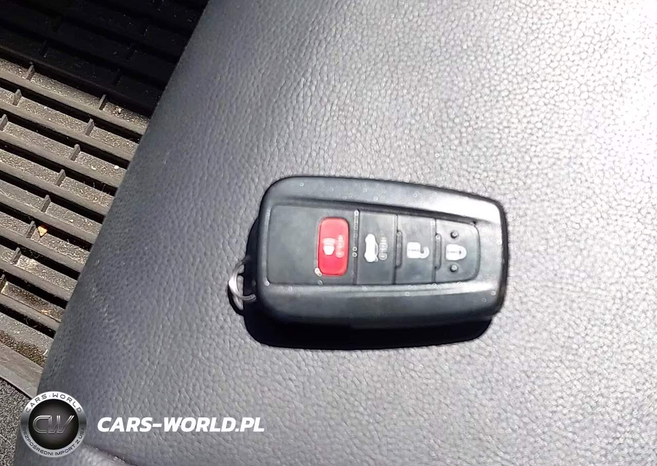 2020 Toyota Corolla Xse VIN:JTDT4RCEXLJ000454 - 11