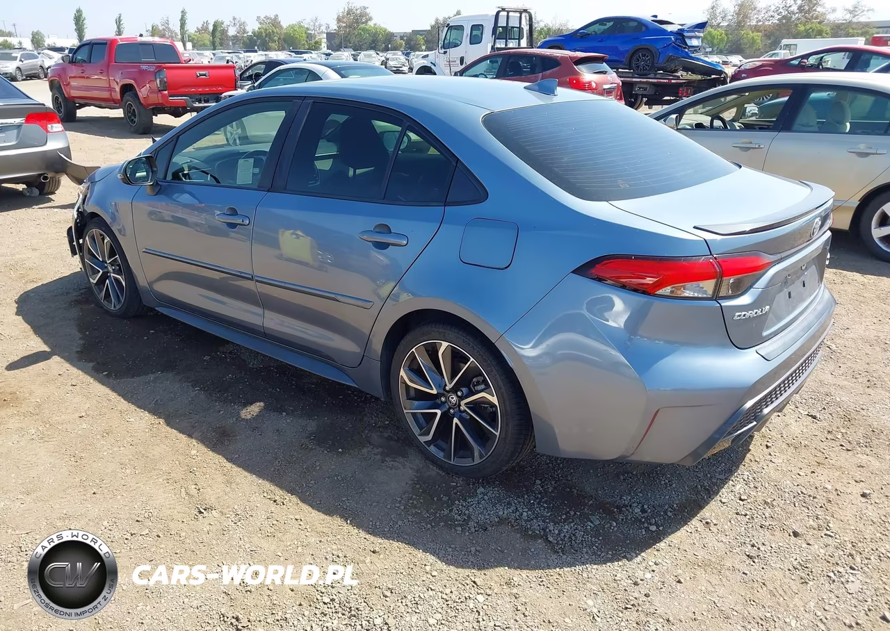 2020 Toyota Corolla Xse VIN:JTDT4RCEXLJ000454 - 3