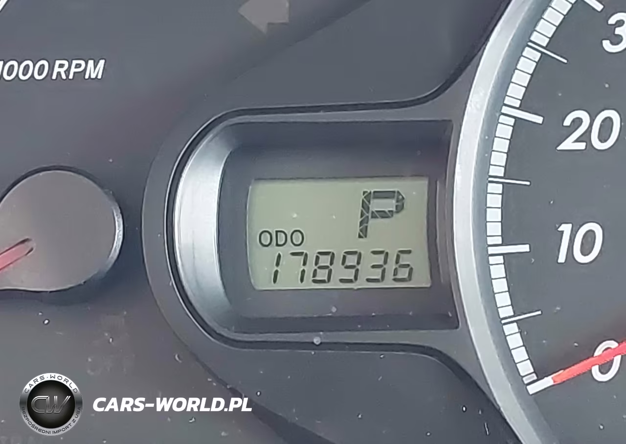 2013 Toyota Sienna Le V6 8 Passenger VIN:5TDKK3DC1DS383099 - 16