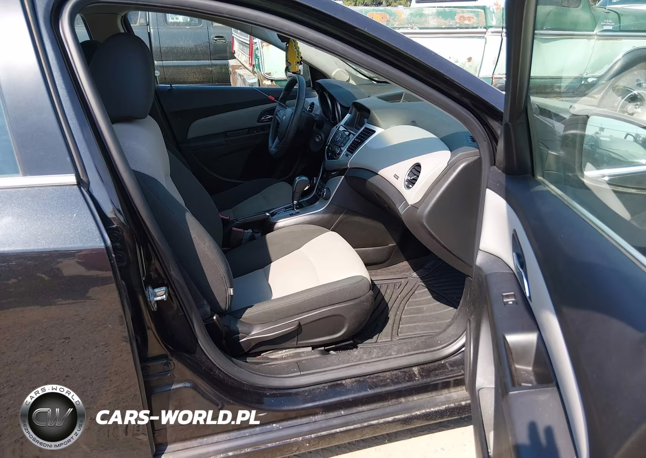 2012 Chevrolet Cruze Ls VIN:1G1PC5SH3C7175949 - 5