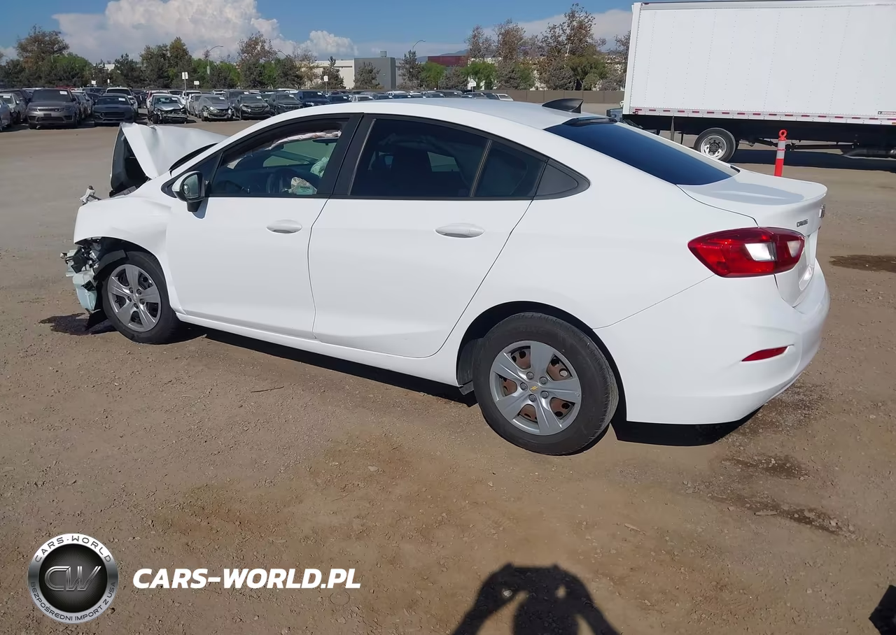2018 Chevrolet Cruze Ls Auto VIN:1G1BC5SM6J7220984 - 3