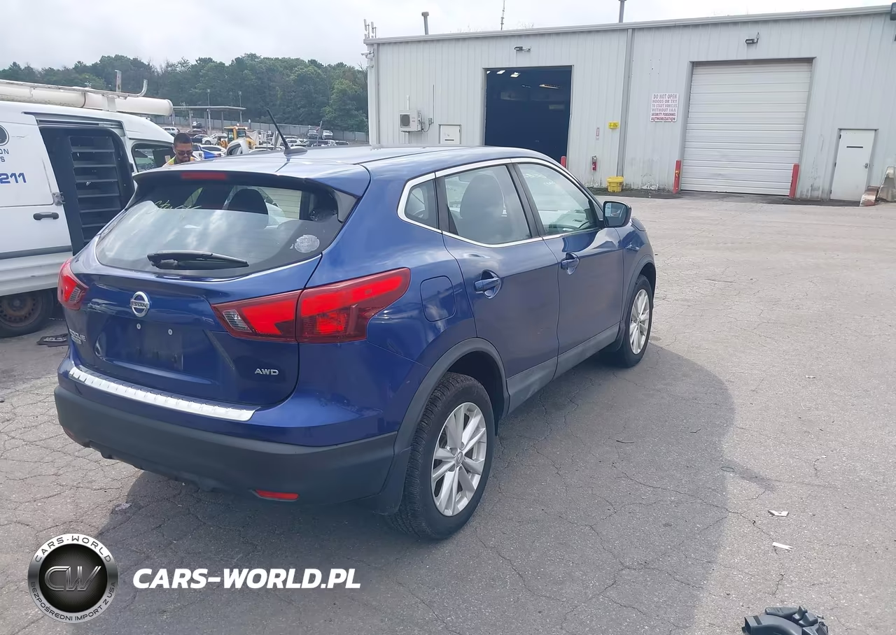 2018 Nissan Rogue Sport S VIN:JN1BJ1CRXJW253088 - 4