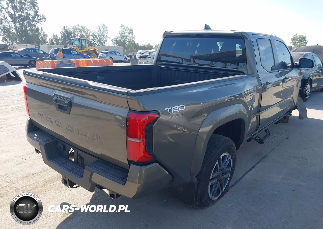 2026 Toyota Tacoma Trd Sport VIN:3TMLB5FN0TM053855 - 4