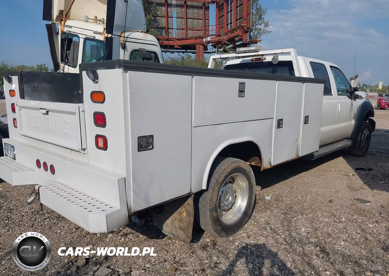 2014 Ford F-550 Chassis Lariat VIN:1FD0W5HT3EEB82843 - 4