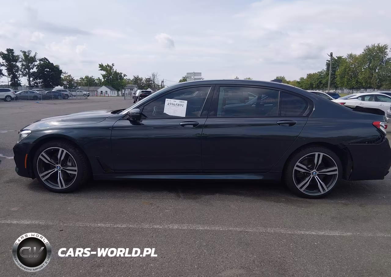 2017 BMW 740I VIN:WBA7E2C5XHG740433 - 14