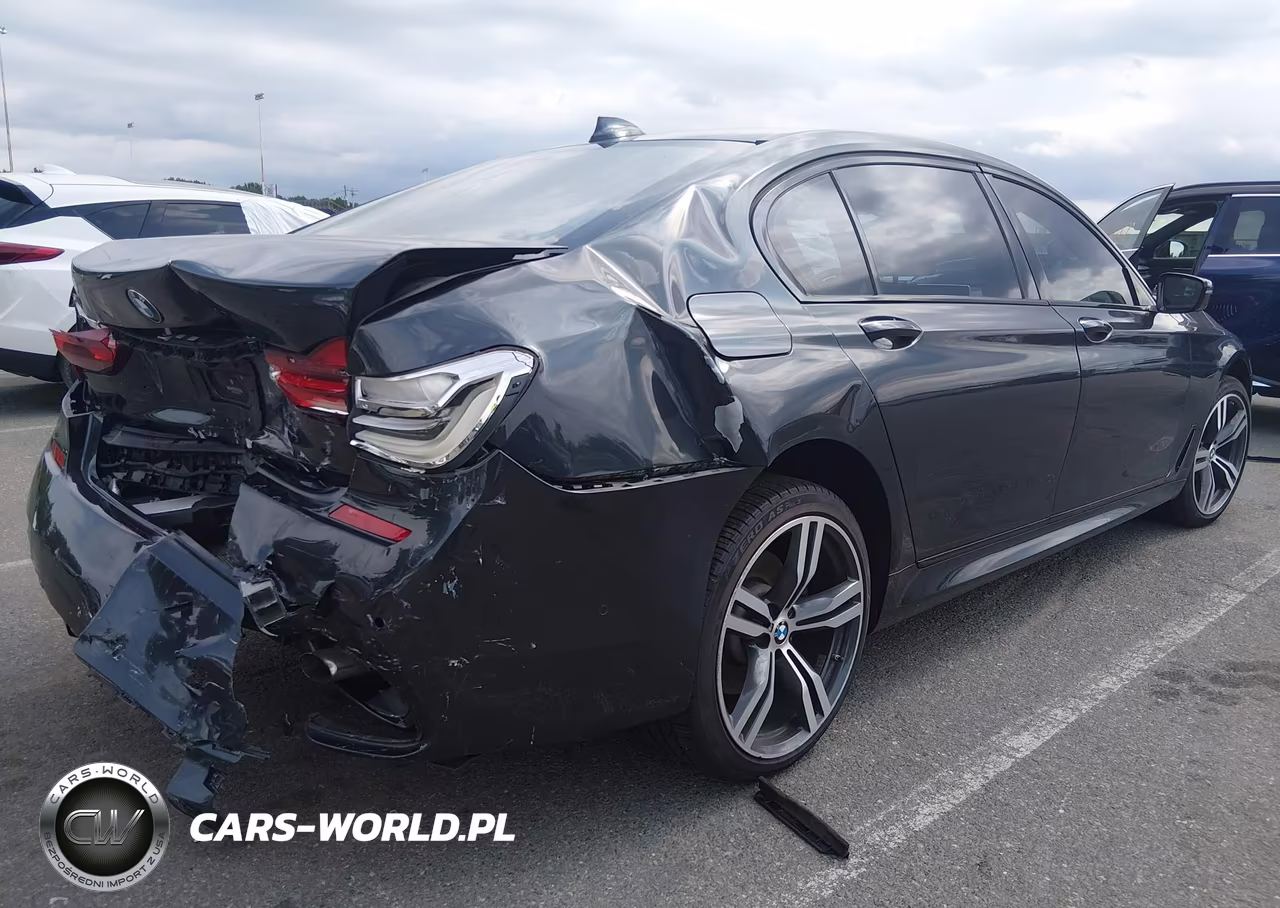 2017 BMW 740I VIN:WBA7E2C5XHG740433 - 4