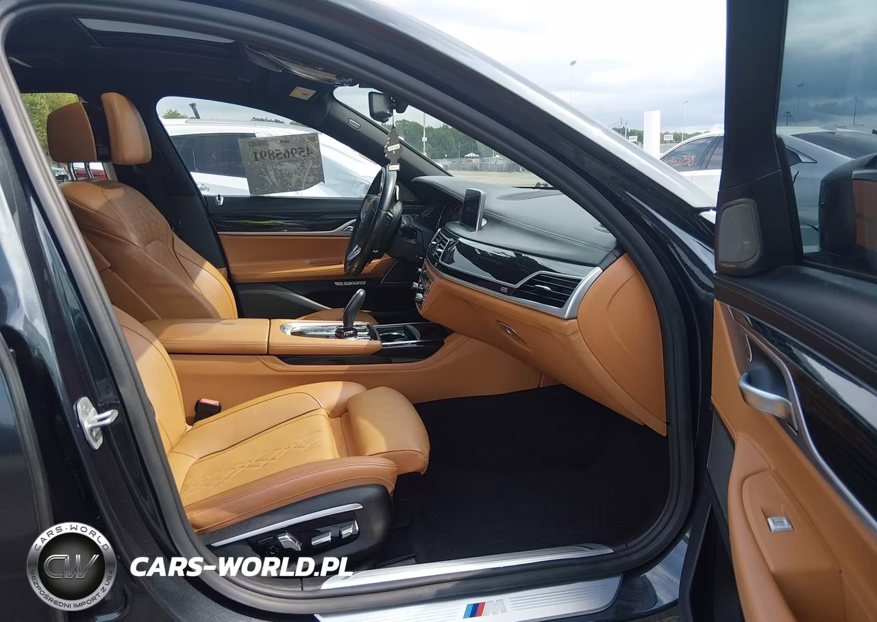 2017 BMW 740I VIN:WBA7E2C5XHG740433 - 5