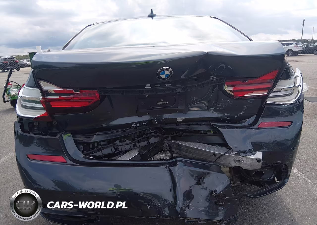 2017 BMW 740I VIN:WBA7E2C5XHG740433 - 6