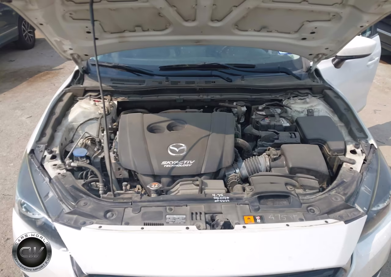 2018 Mazda Mazda3 Touring VIN:3MZBN1L36JM250750 - 10