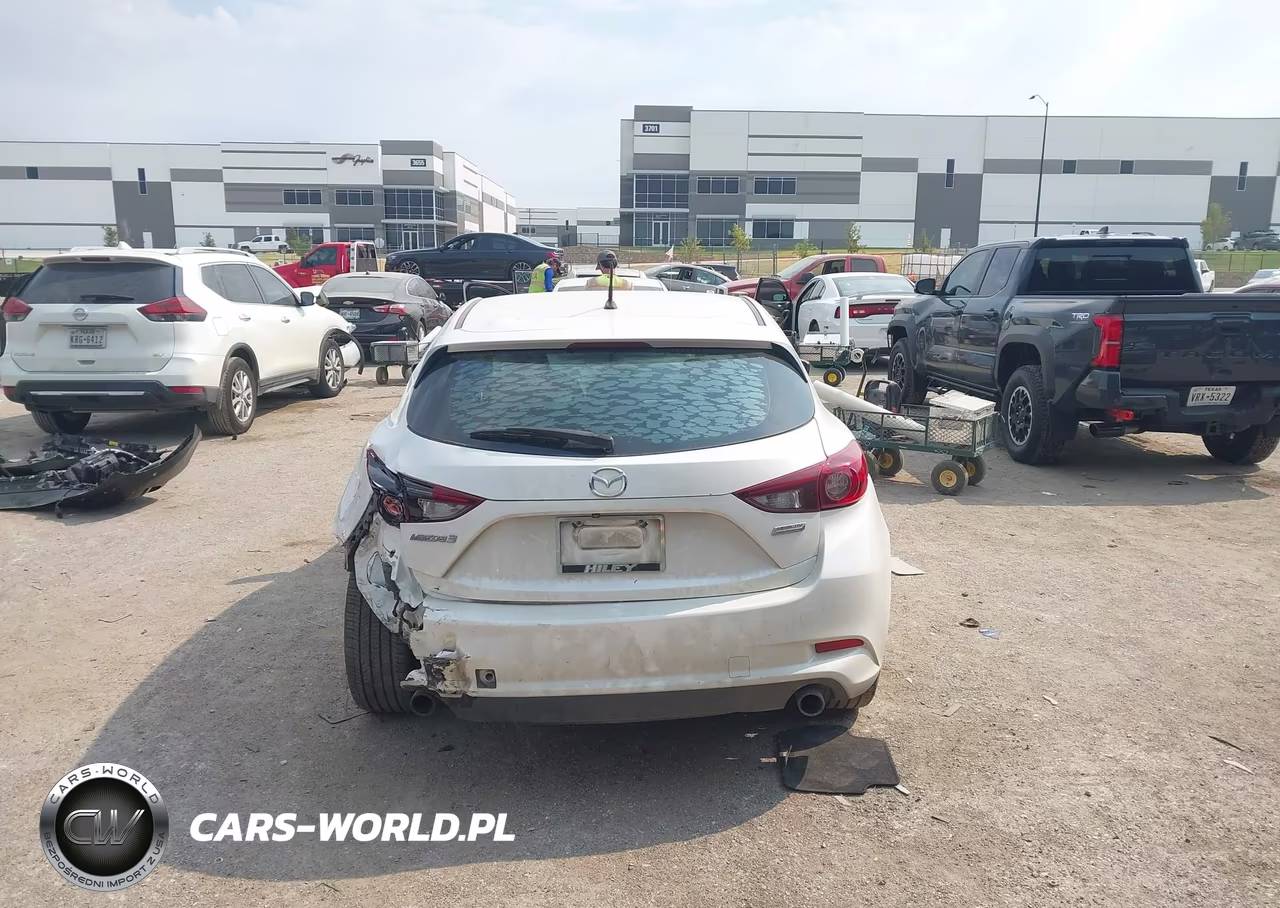 2018 Mazda Mazda3 Touring VIN:3MZBN1L36JM250750 - 16