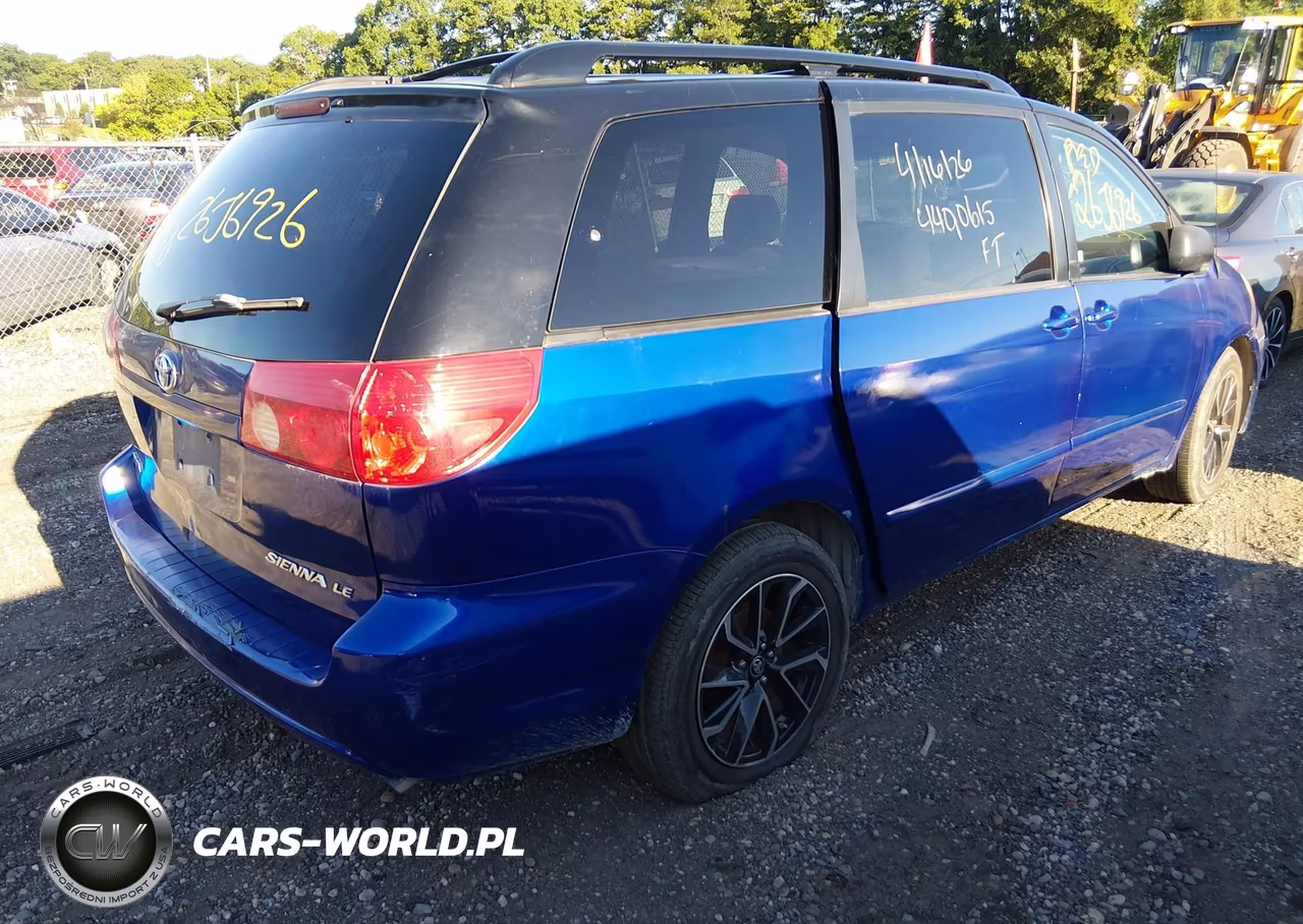 2007 Toyota Sienna Le VIN:5TDZK23C67S067311 - 4