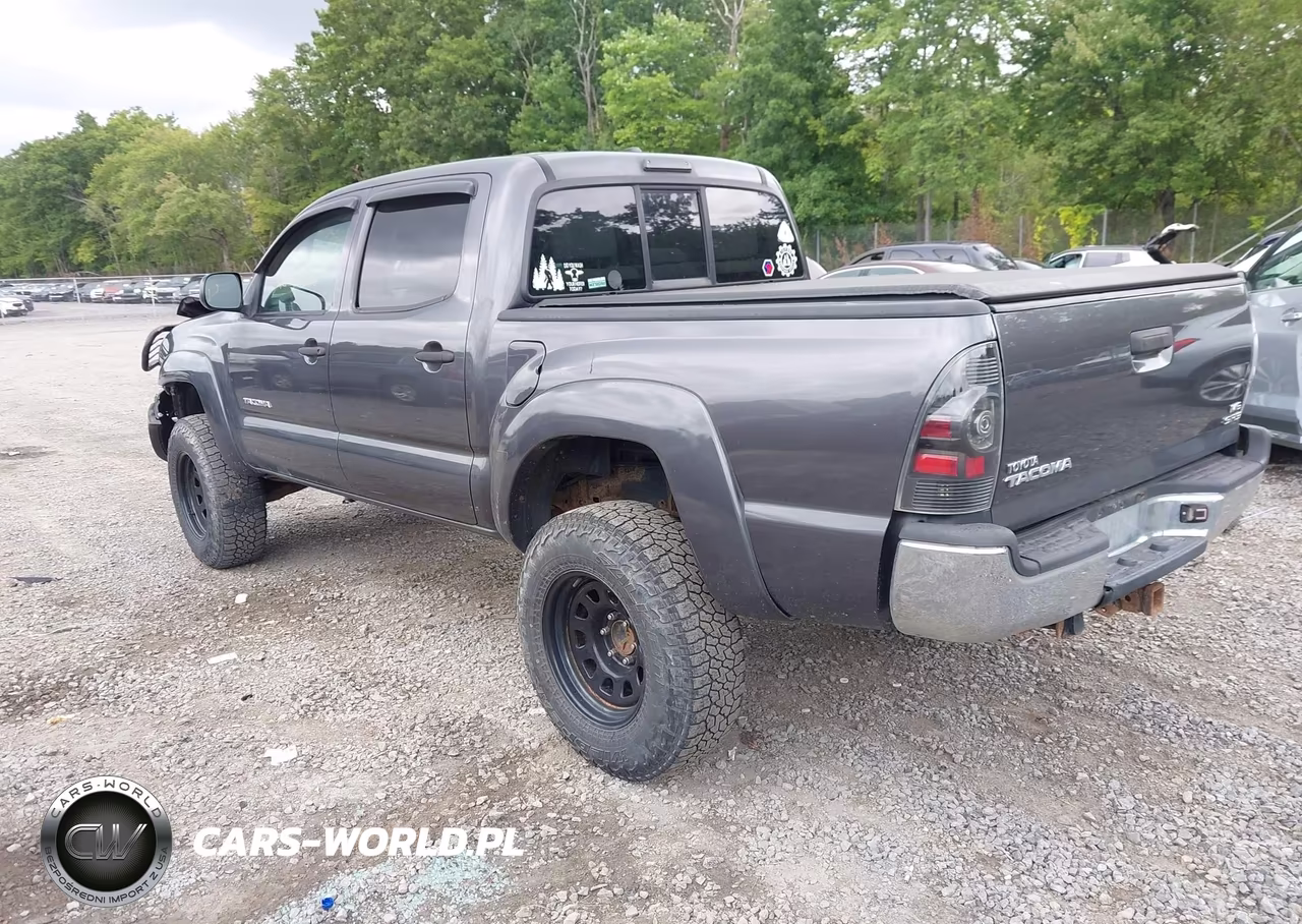2011 Toyota Tacoma Base V6 VIN:3TMLU4EN3BM065700 - 3