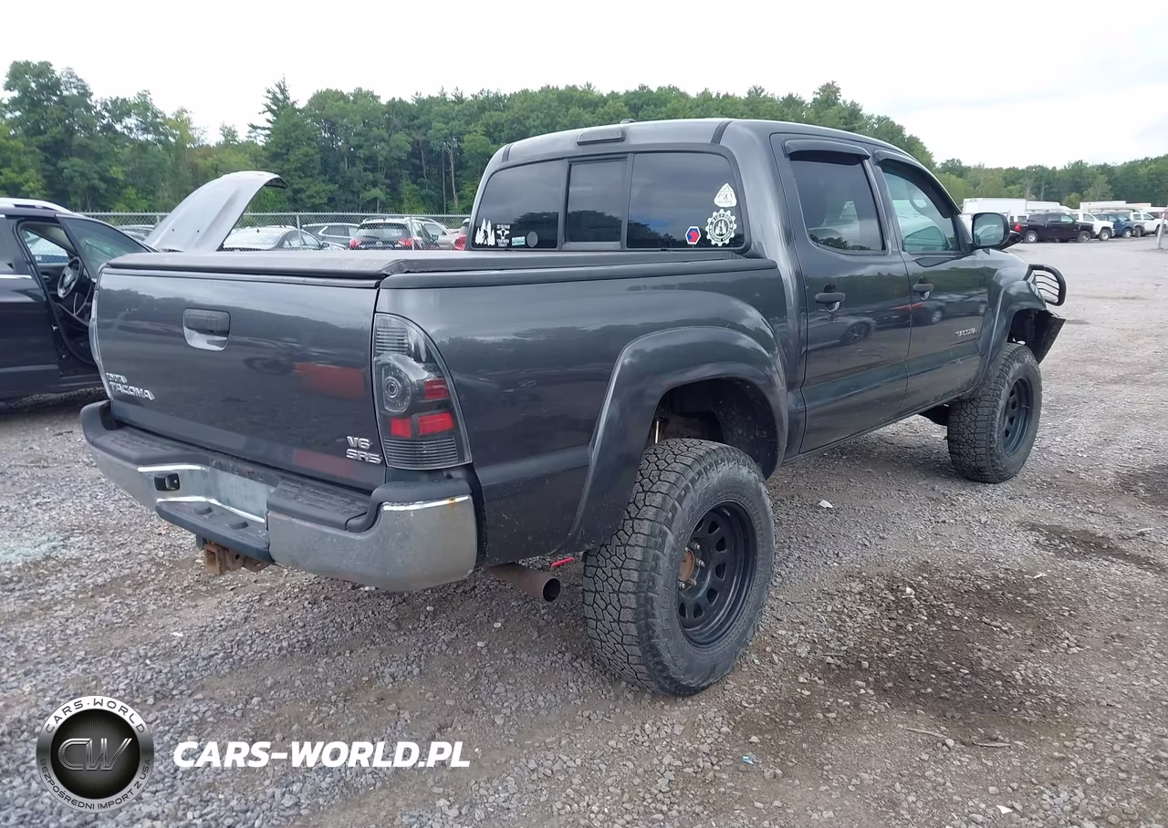 2011 Toyota Tacoma Base V6 VIN:3TMLU4EN3BM065700 - 4