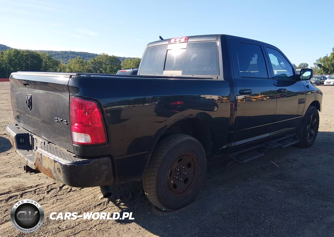 2018 Ram 1500 Big Horn 4X4 5'7 Box VIN:1C6RR7LG2JS140840 - 4