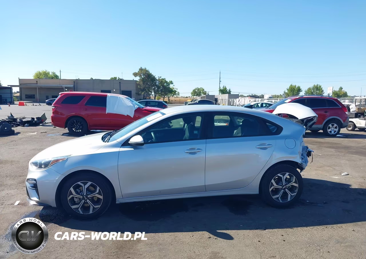2021 Kia Forte Lxs VIN:3KPF24AD1ME363952 - 14