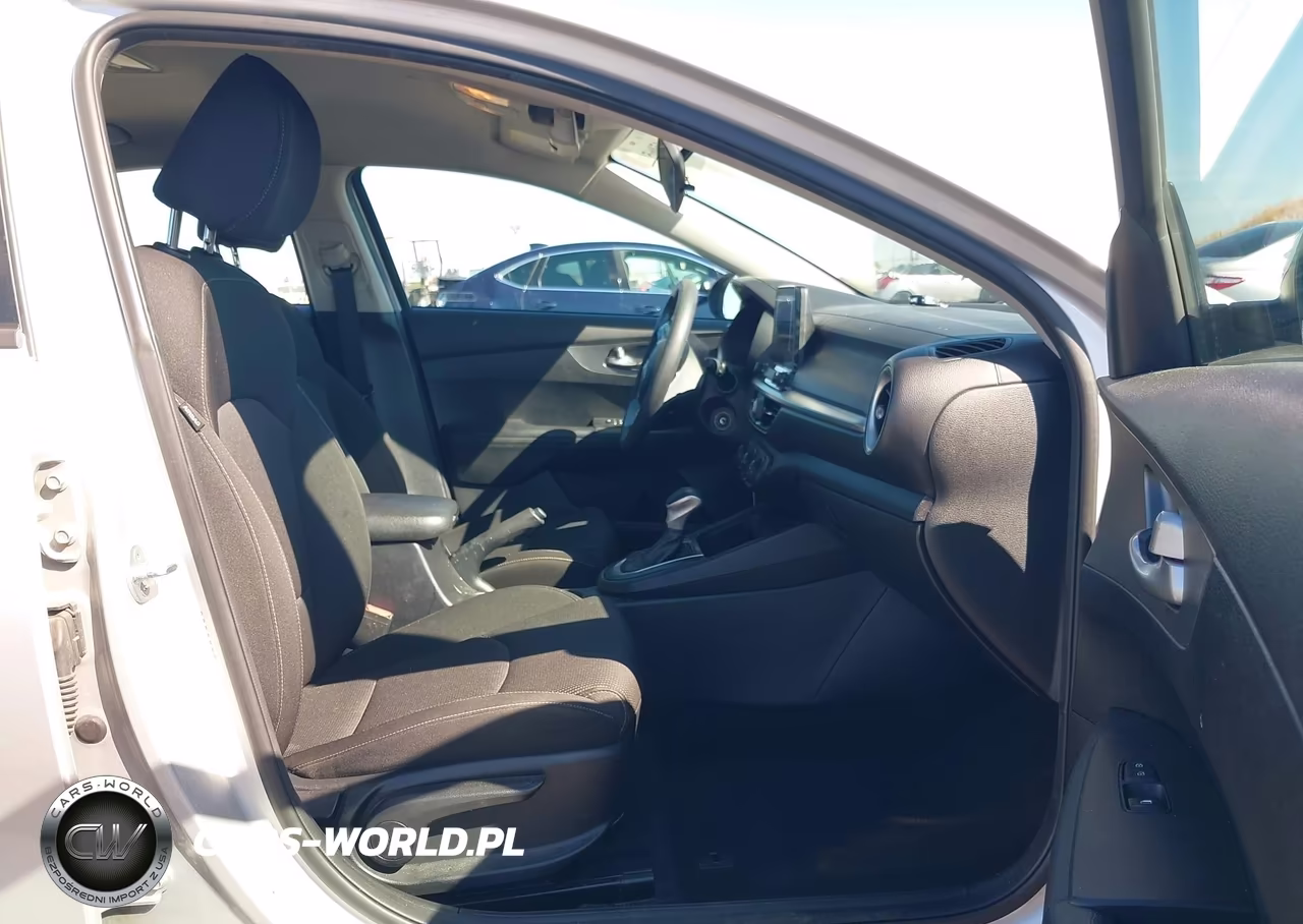 2021 Kia Forte Lxs VIN:3KPF24AD1ME363952 - 5