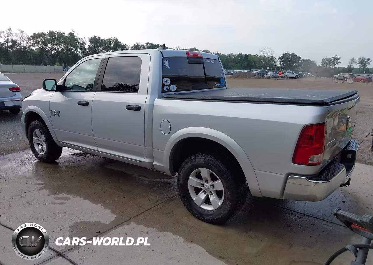 2015 Ram 1500 Outdoorsman VIN:1C6RR7LG1FS563903 - 3
