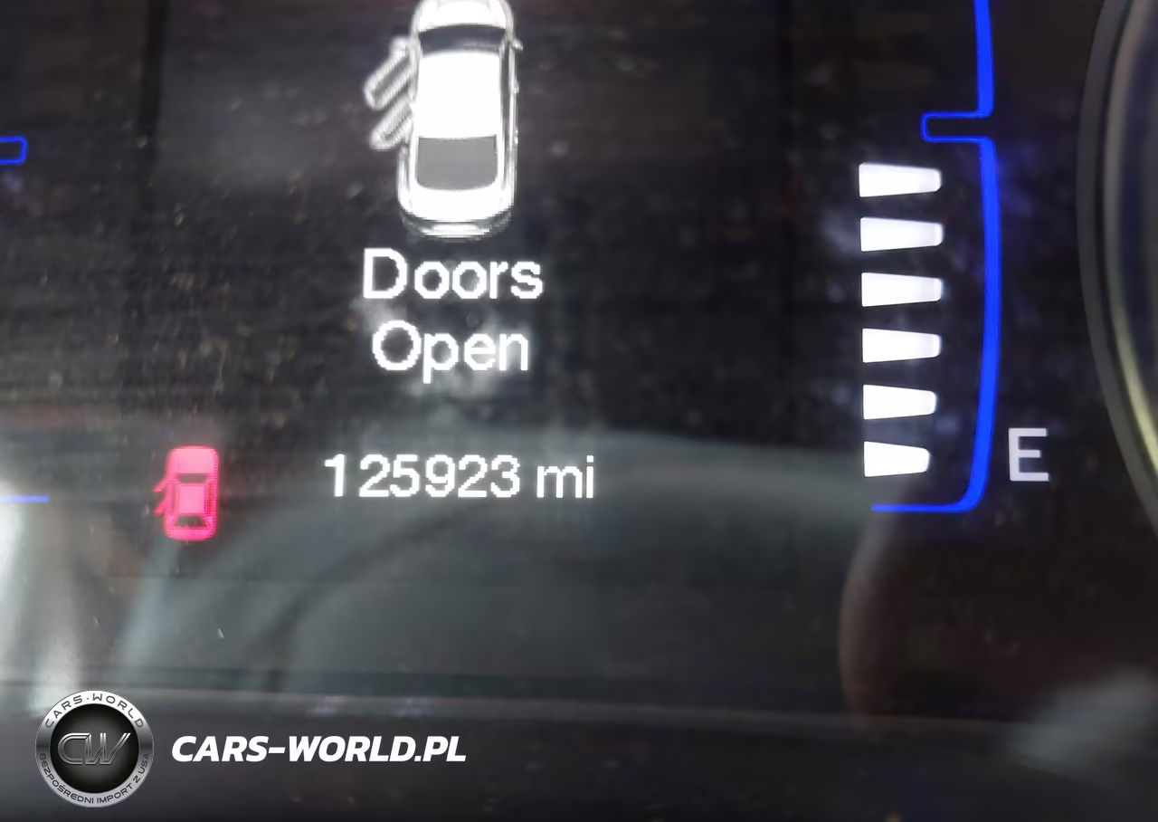 2015 Chrysler 200 Limited VIN:1C3CCCAB7FN538250 - 15