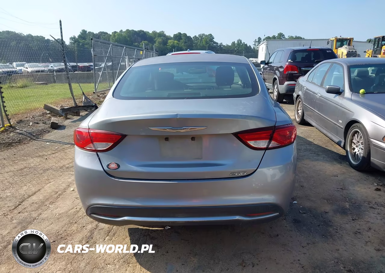 2015 Chrysler 200 Limited VIN:1C3CCCAB7FN538250 - 16