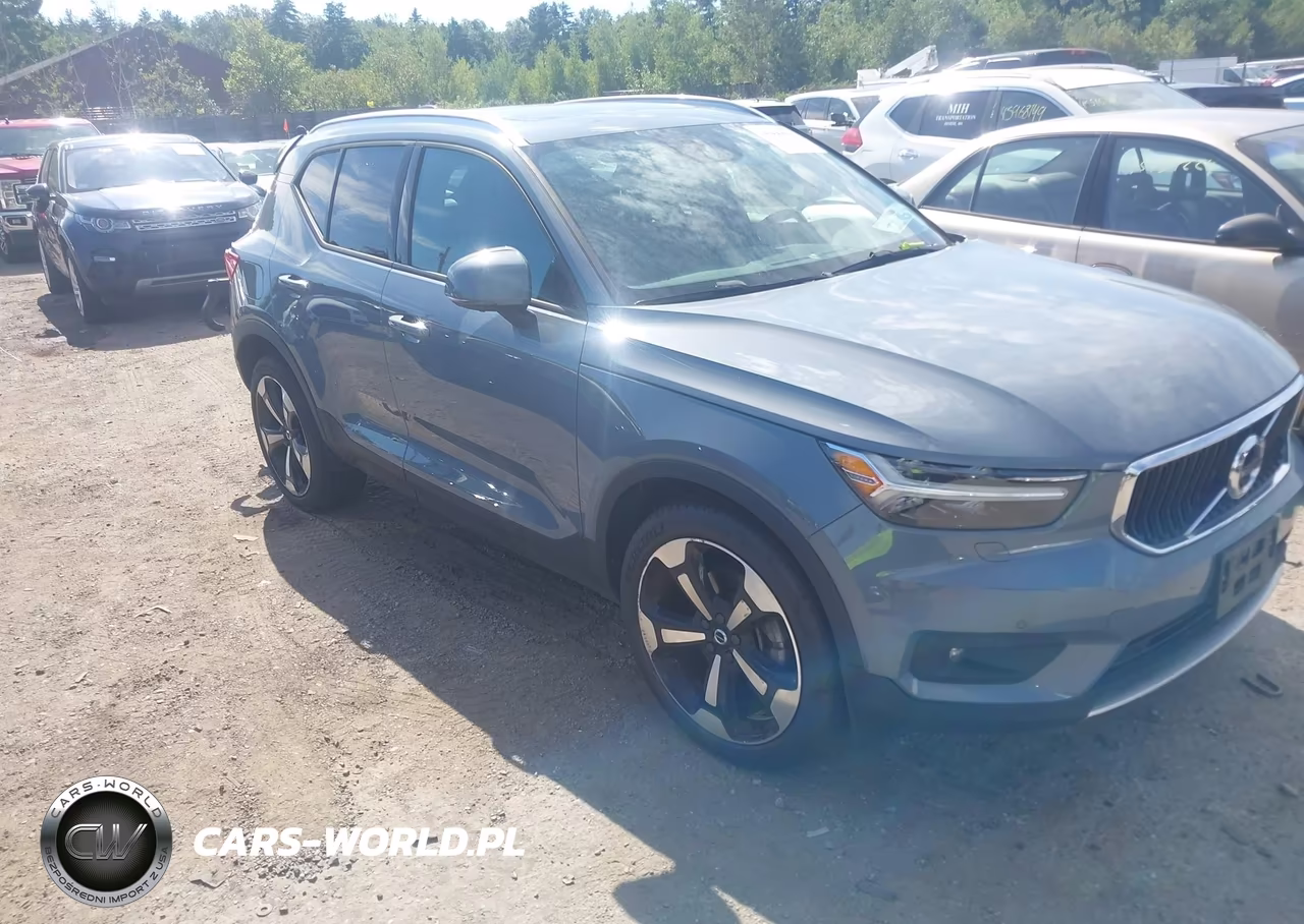 2020 Volvo Xc40 T5 Momentum VIN:YV4162UK2L2297126 - 1