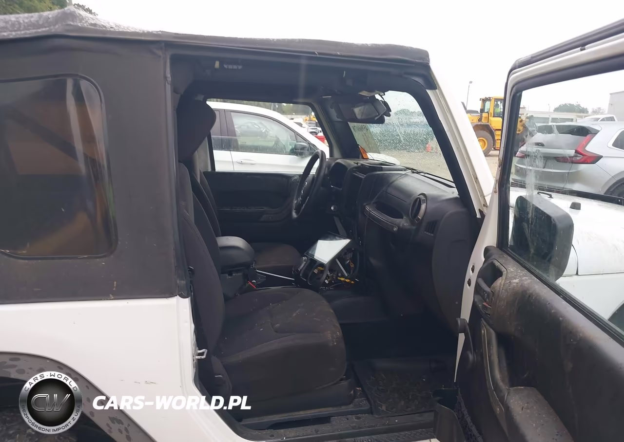 2013 Jeep Wrangler Sport VIN:1C4AJWAG4DL538673 - 5