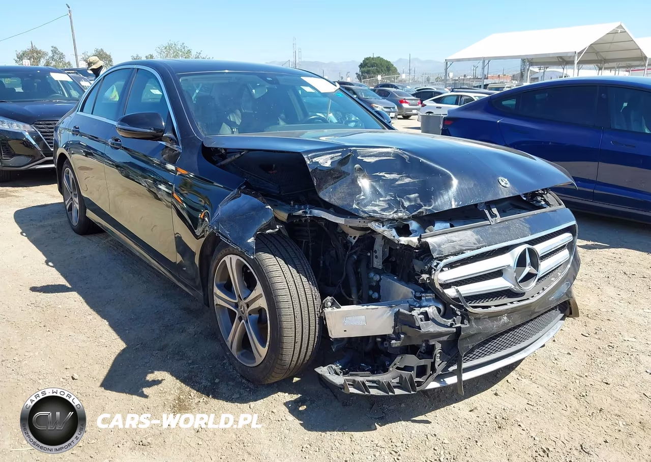 2019 Mercedes-Benz E 300 VIN:WDDZF4JB5KA678940 - 1