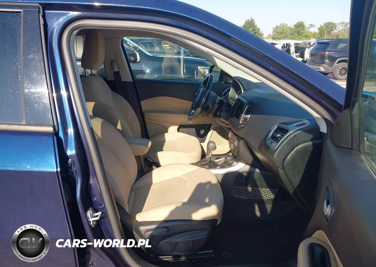 2018 Jeep Compass Sport 4X4 VIN:3C4NJDAB3JT168598 - 5