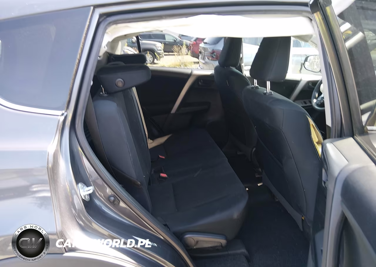 2017 Toyota Rav4 Le VIN:2T3BFREV6HW602621 - 19