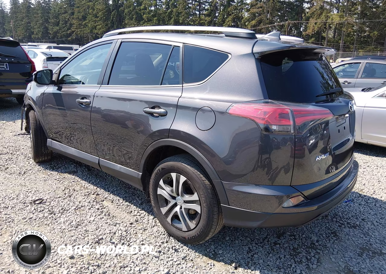 2017 Toyota Rav4 Le VIN:2T3BFREV6HW602621 - 3