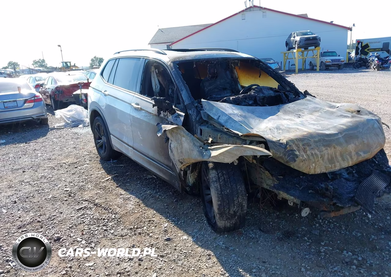 2024 Volkswagen Tiguan 2.0T Se R-Line Black