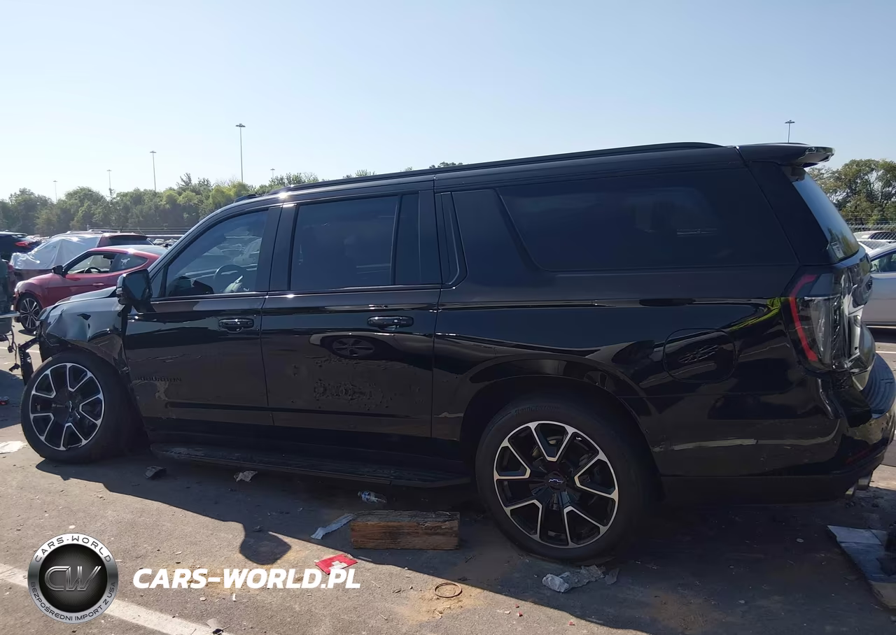 2025 Chevrolet Suburban 4Wd Rst VIN:1GNS6ERD3SR254396 - 13