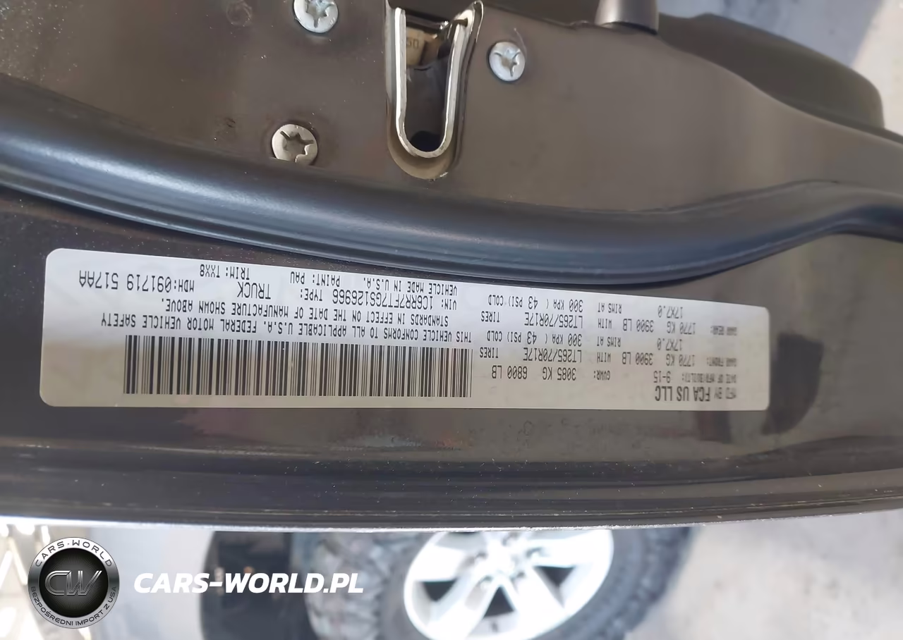 2016 Ram 1500 Tradesman VIN:1C6RR7FT7GS126966 - 9